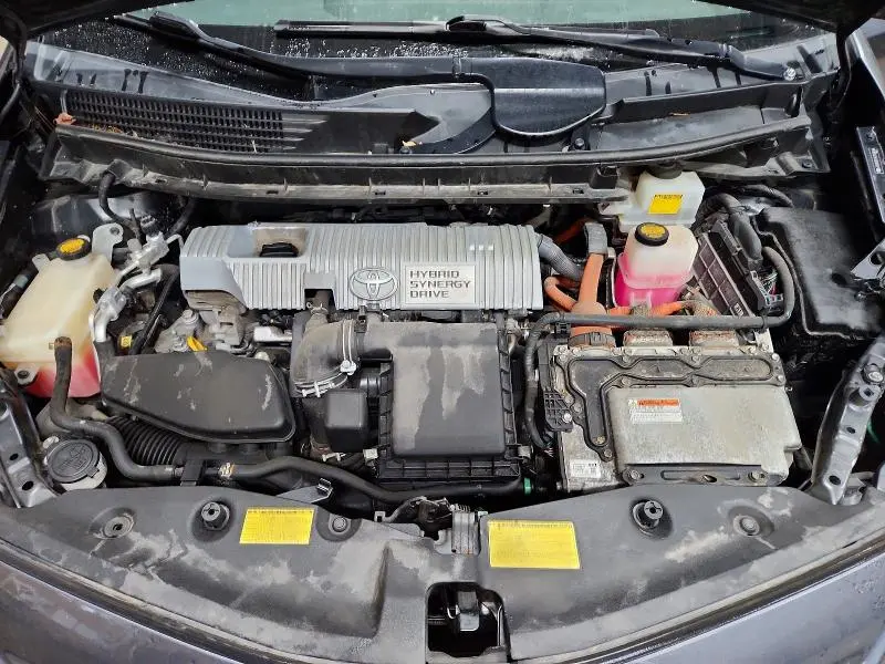 2012 TOYOTA PRIUS V THREE  