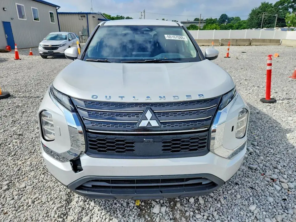 2022 MITSUBISHI OUTLANDER ES  