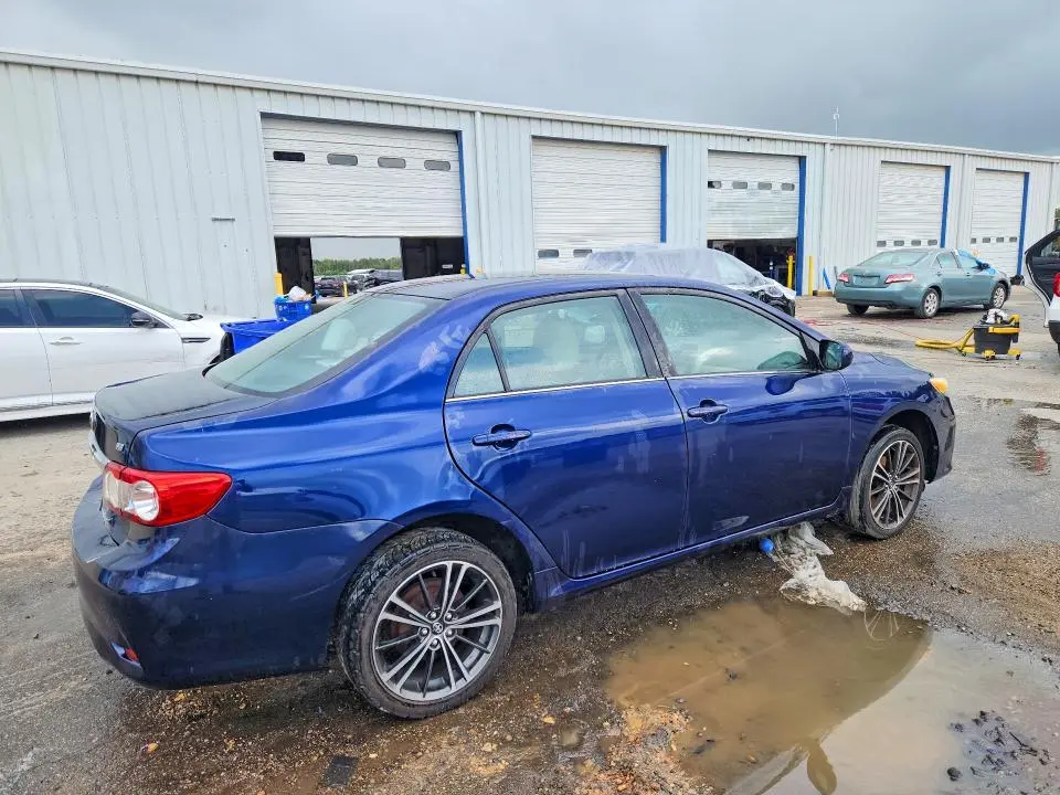 2013 TOYOTA COROLLA LE  