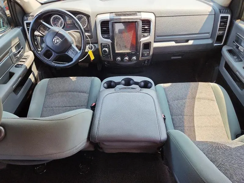 2015 RAM 1500 SLT  