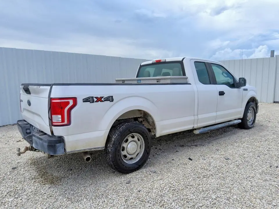 2017 FORD F150 SUPER CAB  