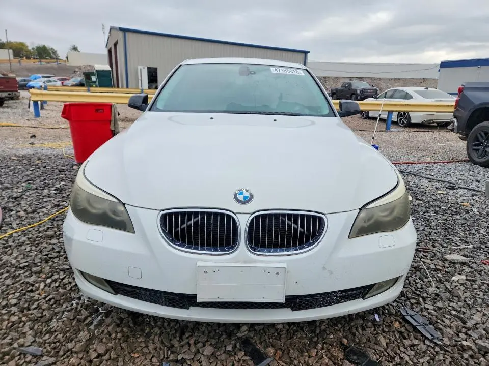2010 BMW 528 I  