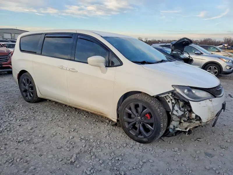 2019 CHRYSLER PACIFICA TOURING PLUS  