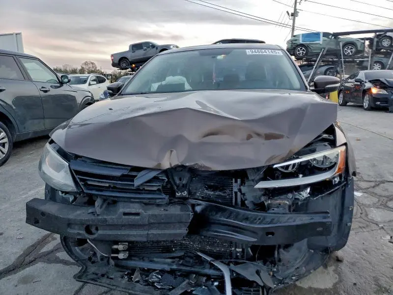 2011 VOLKSWAGEN JETTA SE  