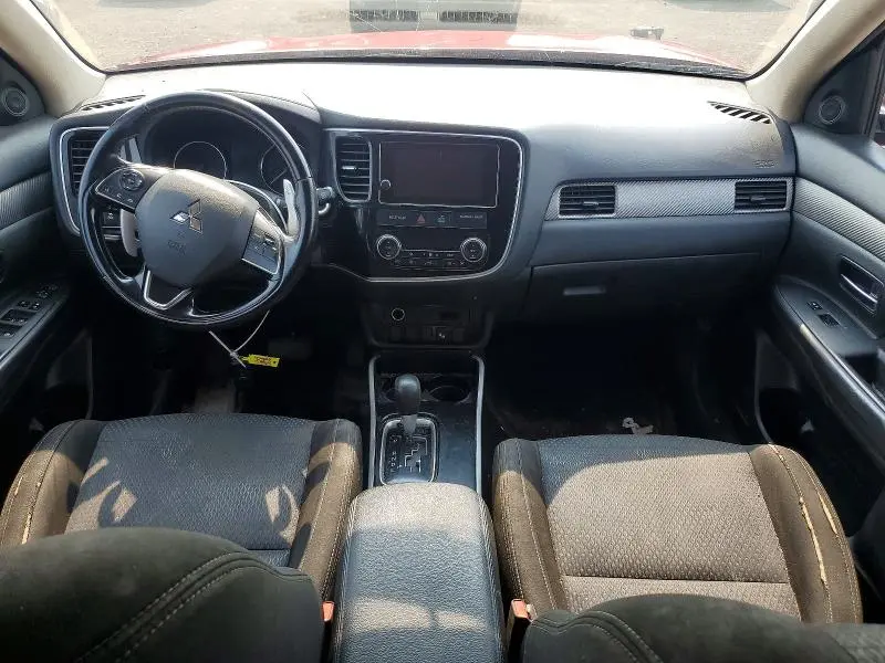 2017 MITSUBISHI OUTLANDER SE  