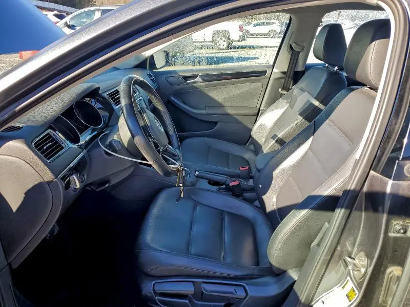 2016 VOLKSWAGEN JETTA SEL  