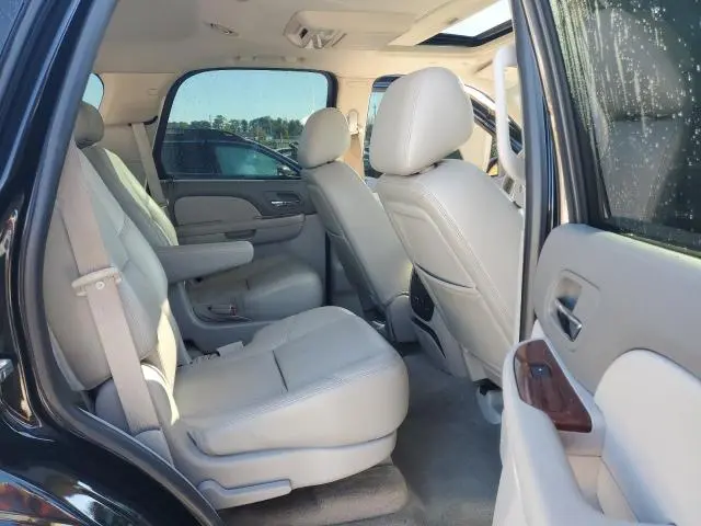 2010 CHEVROLET TAHOE C1500 LTZ  