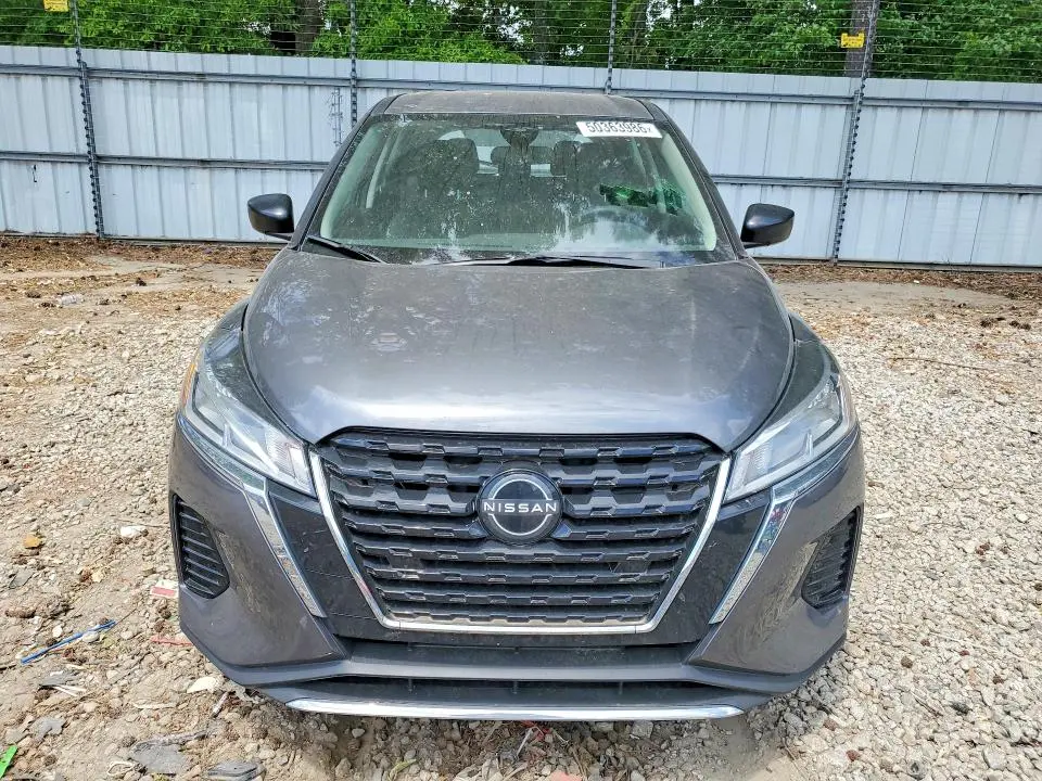 2024 NISSAN KICKS S  