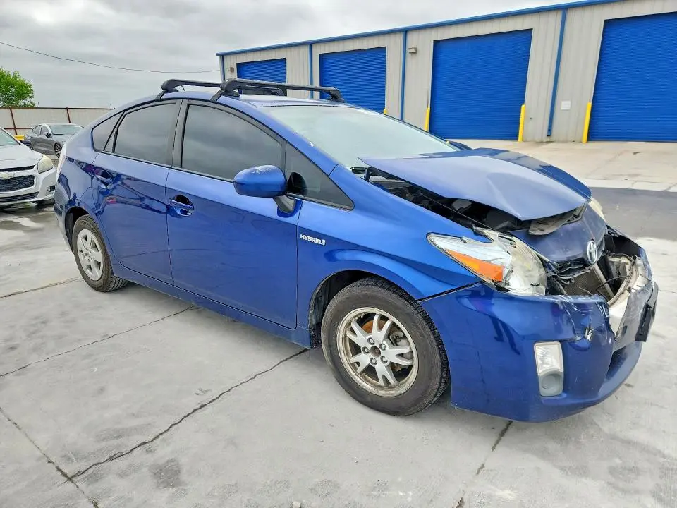 2010 TOYOTA PRIUS II  