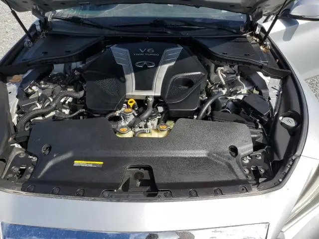 2018 INFINITI Q50 LUXE  