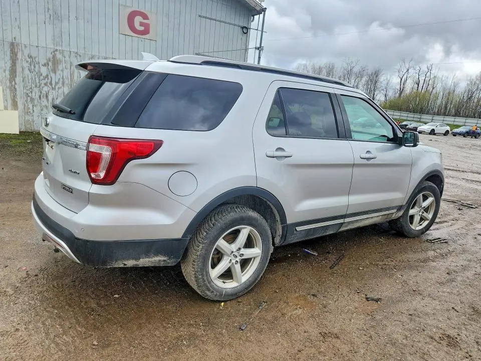 2017 FORD EXPLORER XLT  