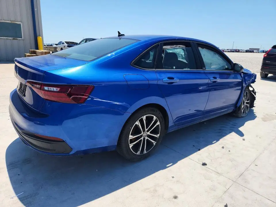 2024 VOLKSWAGEN JETTA SPORT  