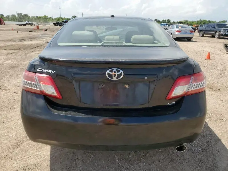 2011 TOYOTA CAMRY BASE  