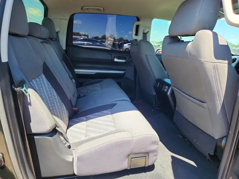 2019 TOYOTA TUNDRA SR5  