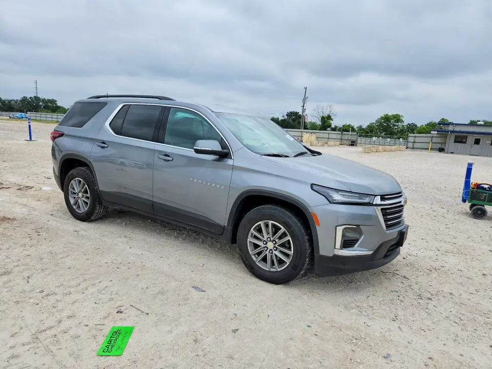 2023 CHEVROLET TRAVERSE LT  