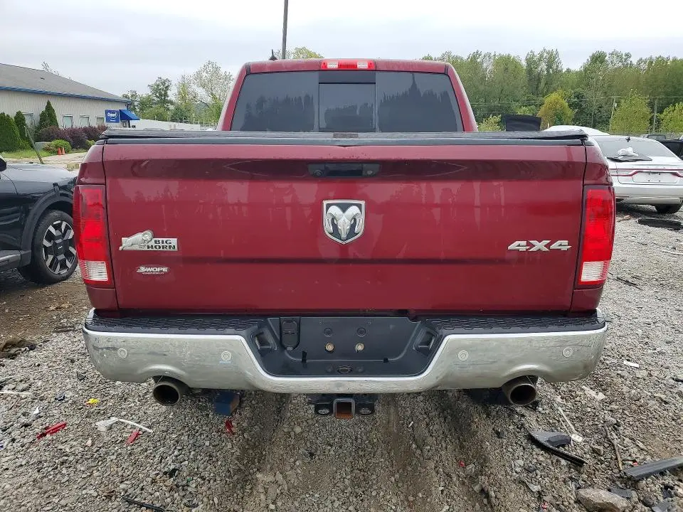 2016 RAM 1500 SLT  