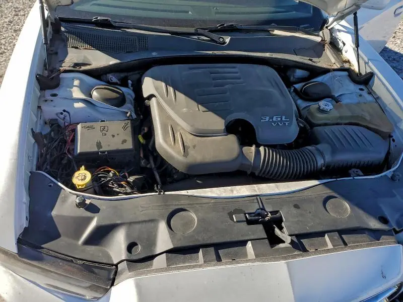 2012 DODGE CHARGER SE  