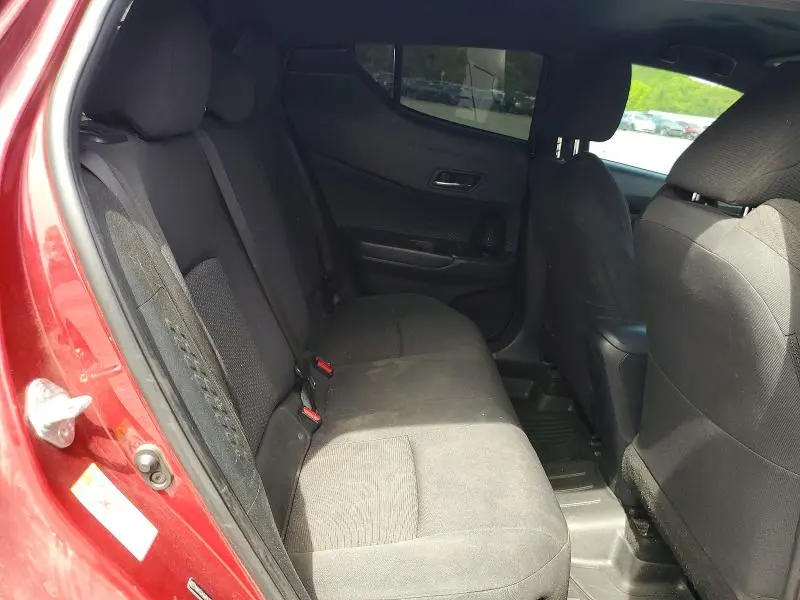 2018 TOYOTA C-HR XLE  