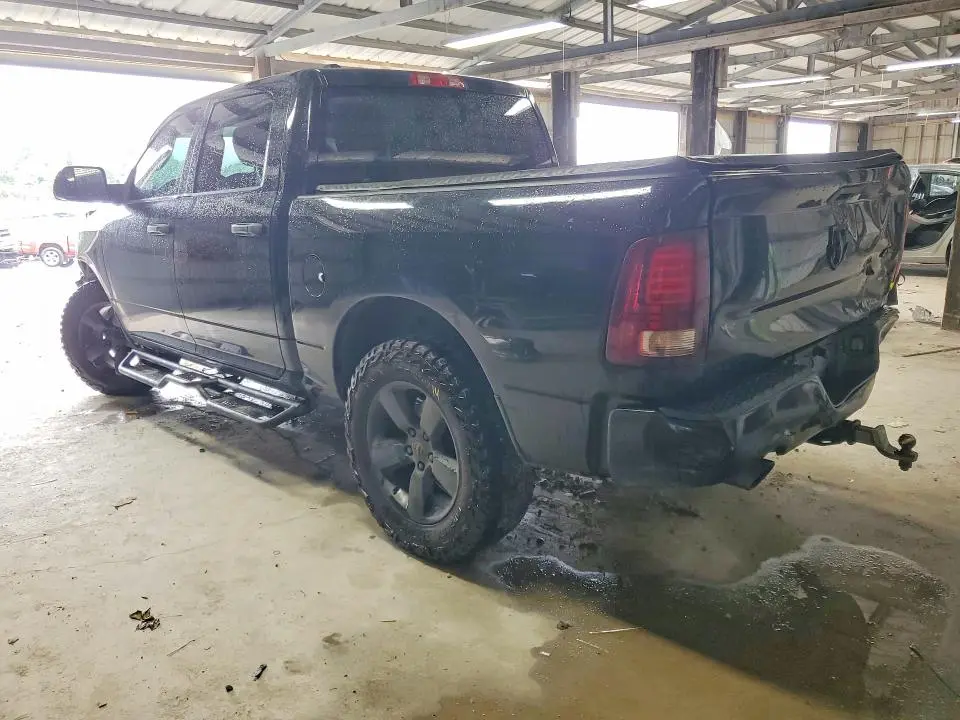 2015 RAM 1500 ST  