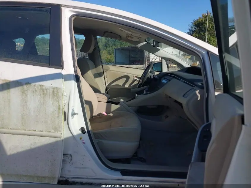 2011 TOYOTA PRIUS TWO