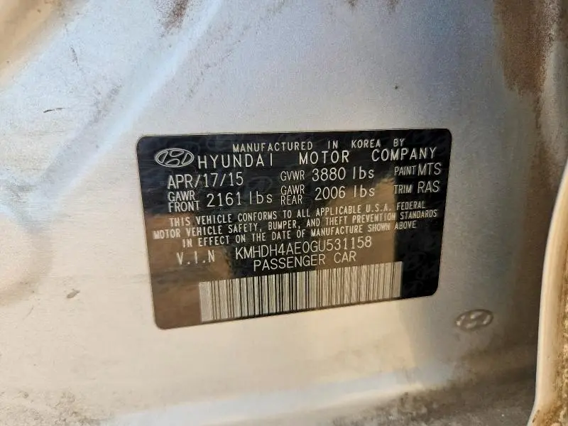 2016 HYUNDAI ELANTRA SE  