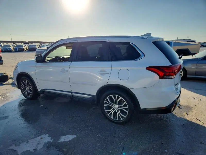 2017 MITSUBISHI OUTLANDER SE  