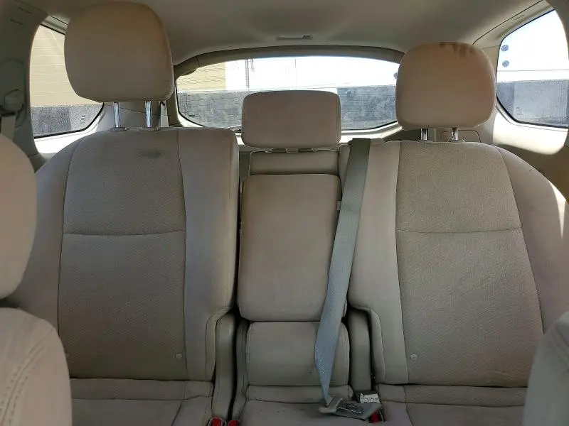 2016 NISSAN PATHFINDER SV  