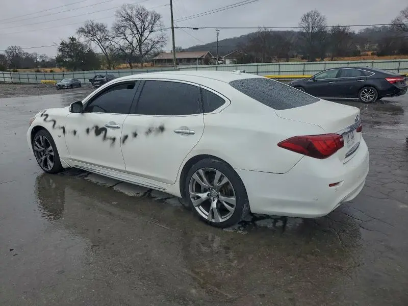 2018 INFINITI Q70L 3.7 LUXE  