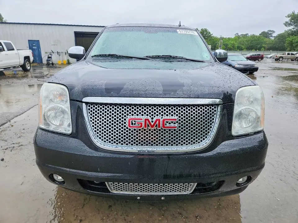 2011 GMC YUKON XL DENALI  