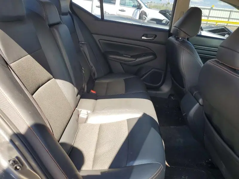 2019 NISSAN ALTIMA SR  