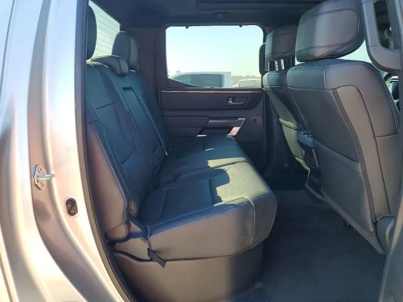 2023 TOYOTA TUNDRA PLATINUM  