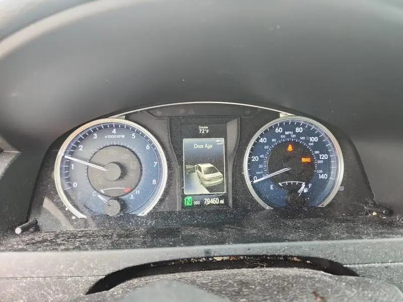 2017 TOYOTA CAMRY LE  