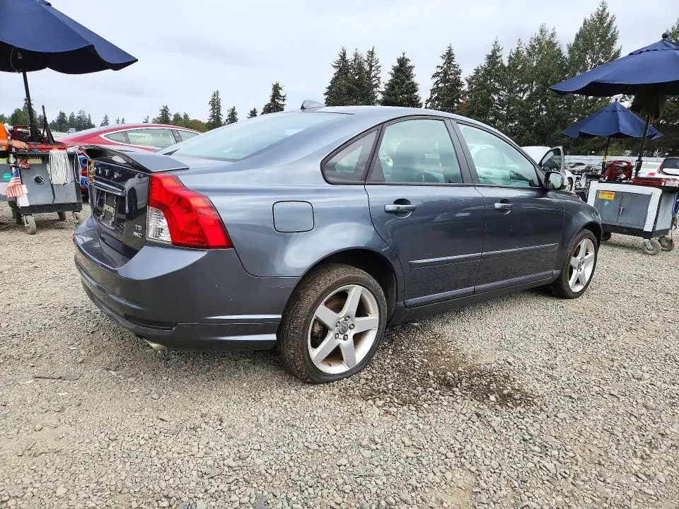 2010 VOLVO S40 T5  