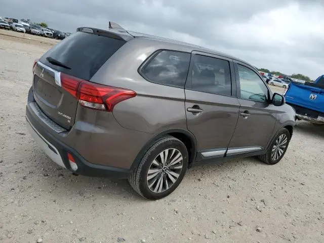 2019 MITSUBISHI OUTLANDER SE  