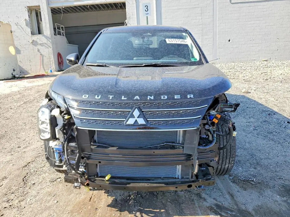 2023 MITSUBISHI OUTLANDER ES  
