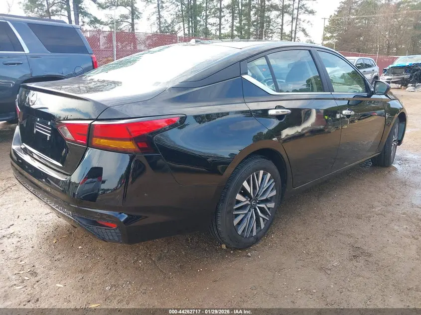 2025 NISSAN ALTIMA SV FWD