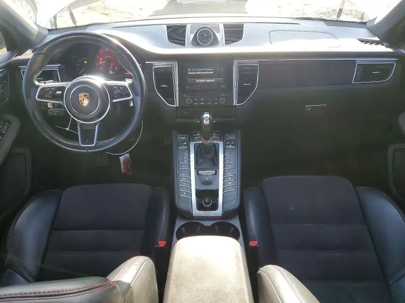 2018 PORSCHE MACAN GTS  