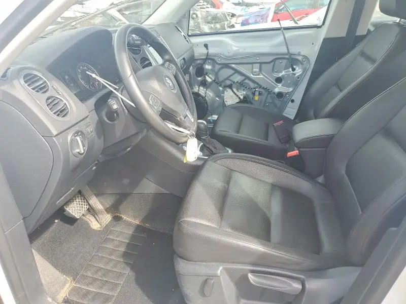 2017 VOLKSWAGEN TIGUAN S  