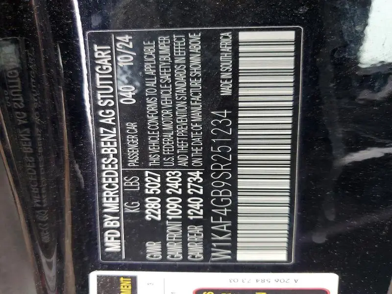 2025 MERCEDES-BENZ C 300  