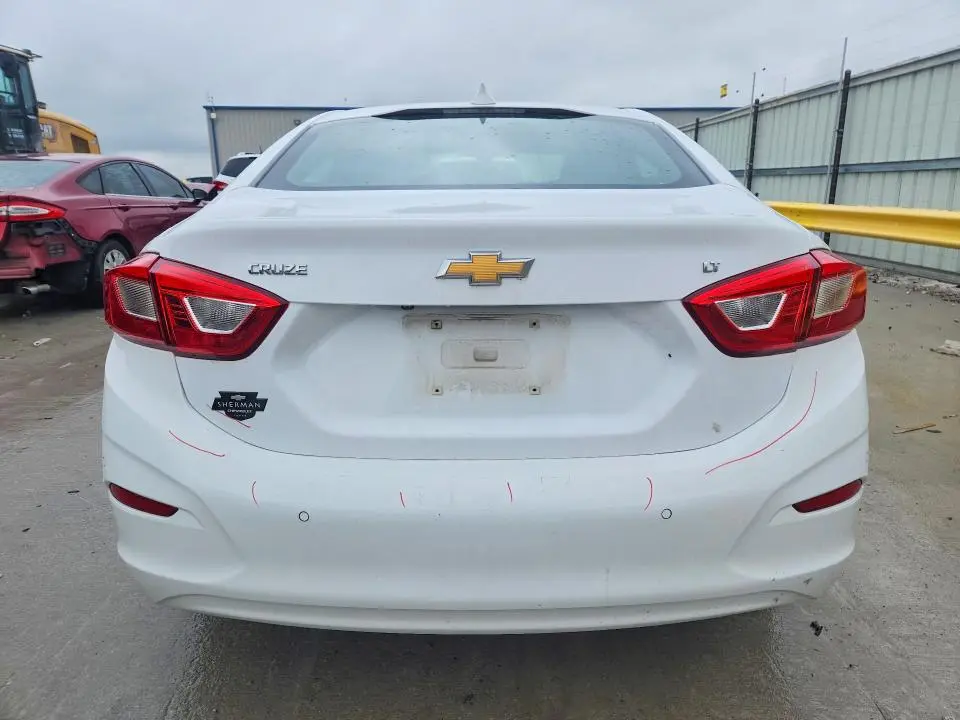 2019 CHEVROLET CRUZE LT  