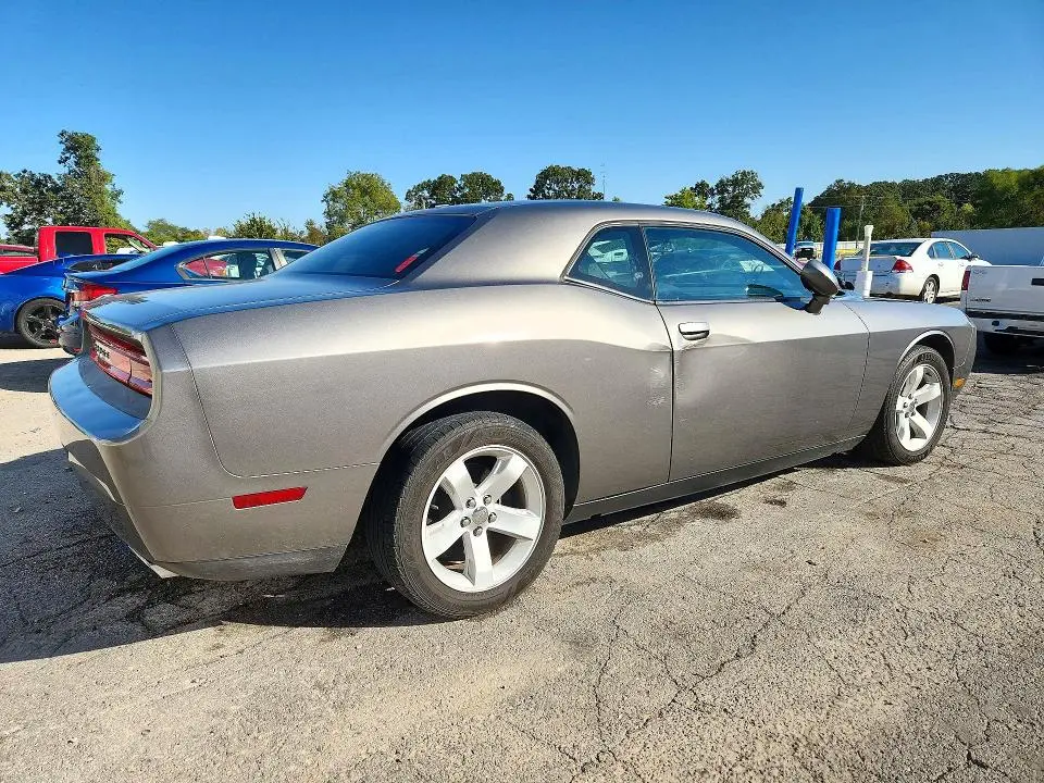 2012 DODGE CHALLENGER SXT  