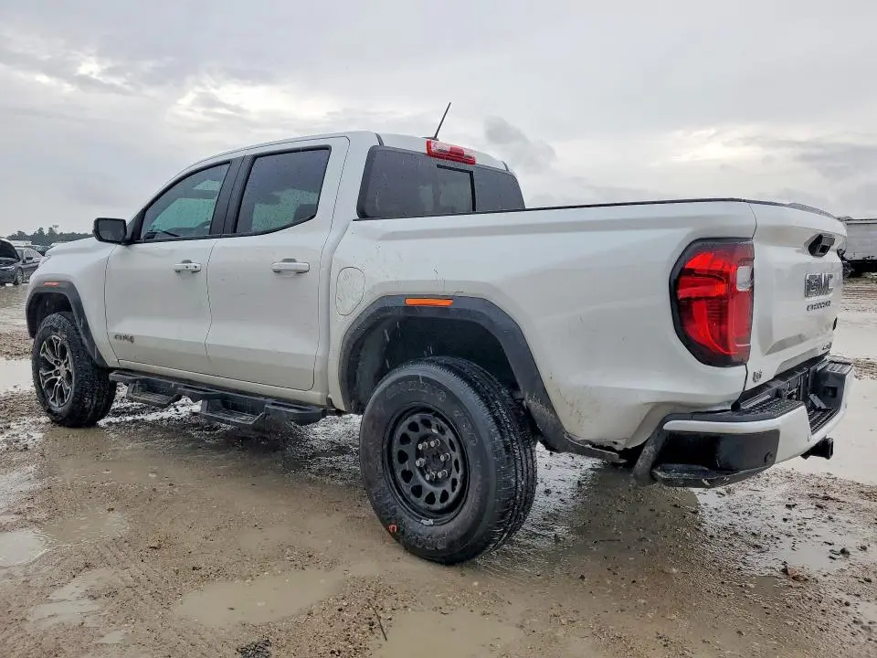 2025 GMC CANYON AT4  