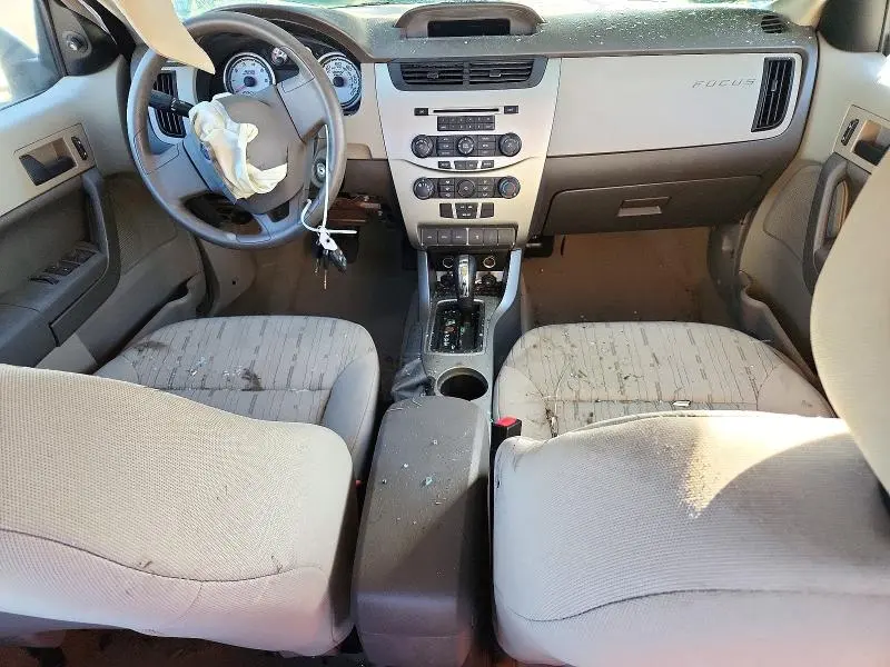 2011 FORD FOCUS SE  