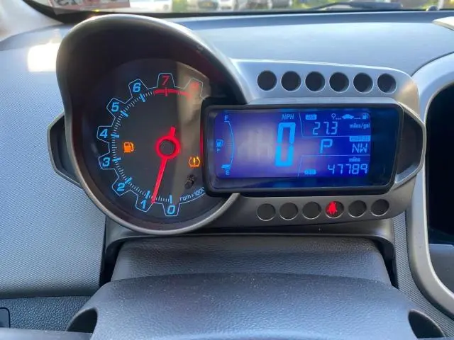 2013 CHEVROLET SONIC LT  