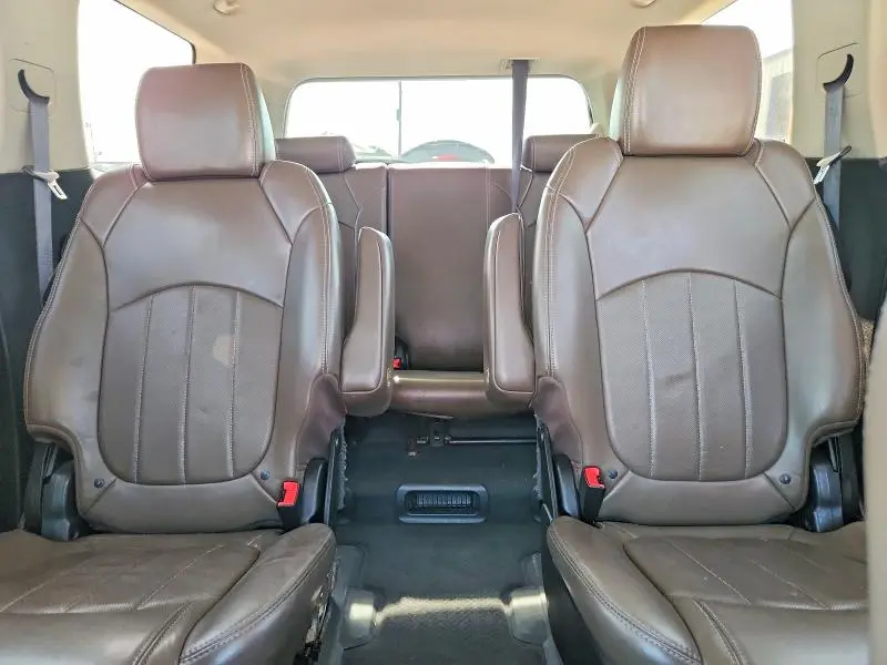 2013 GMC ACADIA SLT-2  