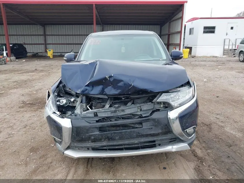 2017 MITSUBISHI OUTLANDER SE/SEL