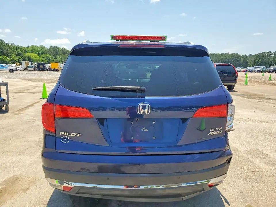 2016 HONDA PILOT ELITE  