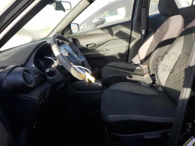 2020 NISSAN KICKS S  
