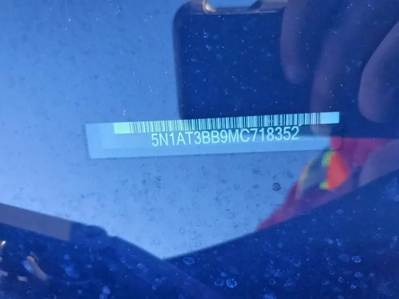 2021 NISSAN ROGUE SV  