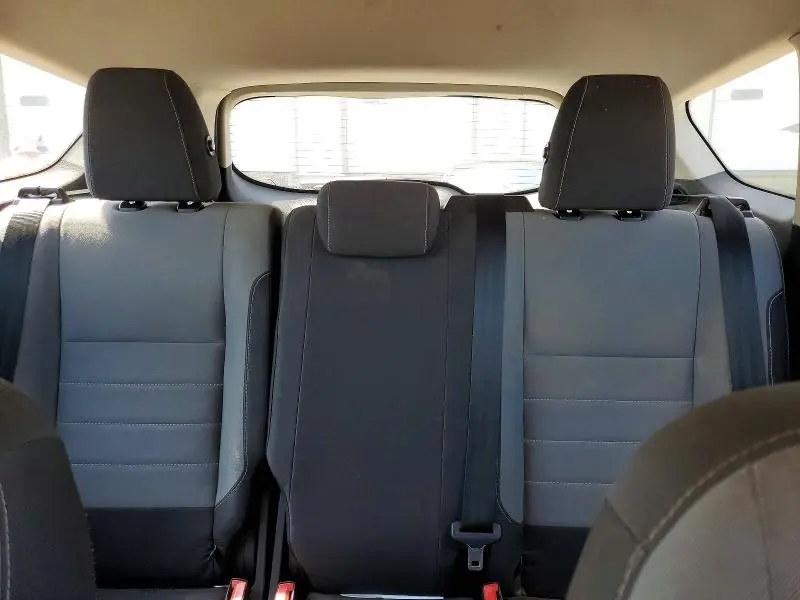 2017 FORD ESCAPE S  